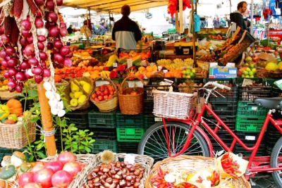 Immagine che raffigura Piazzale del mercato settimanale